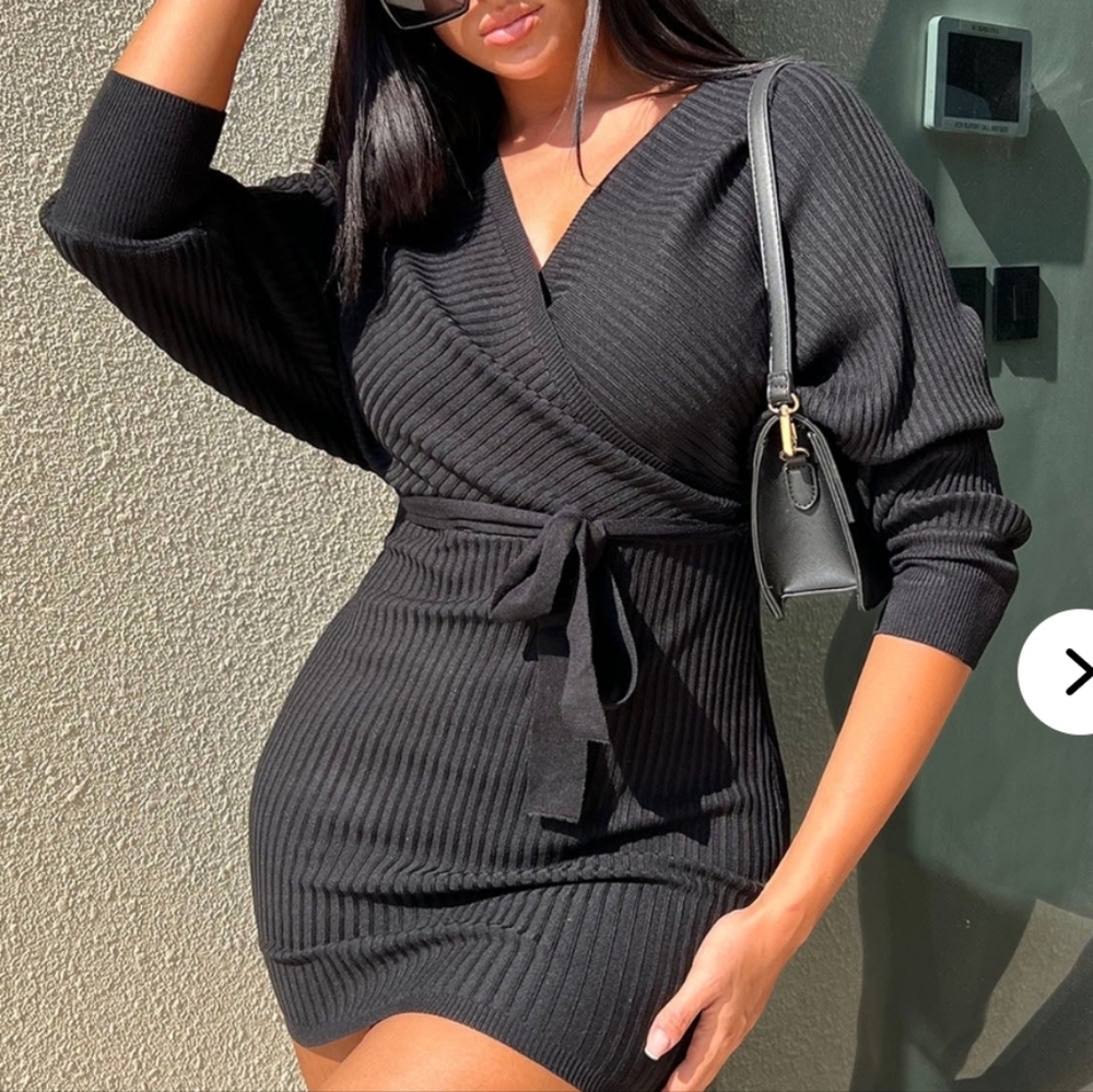 New Fashion Nova Black Long Sleeve Dress